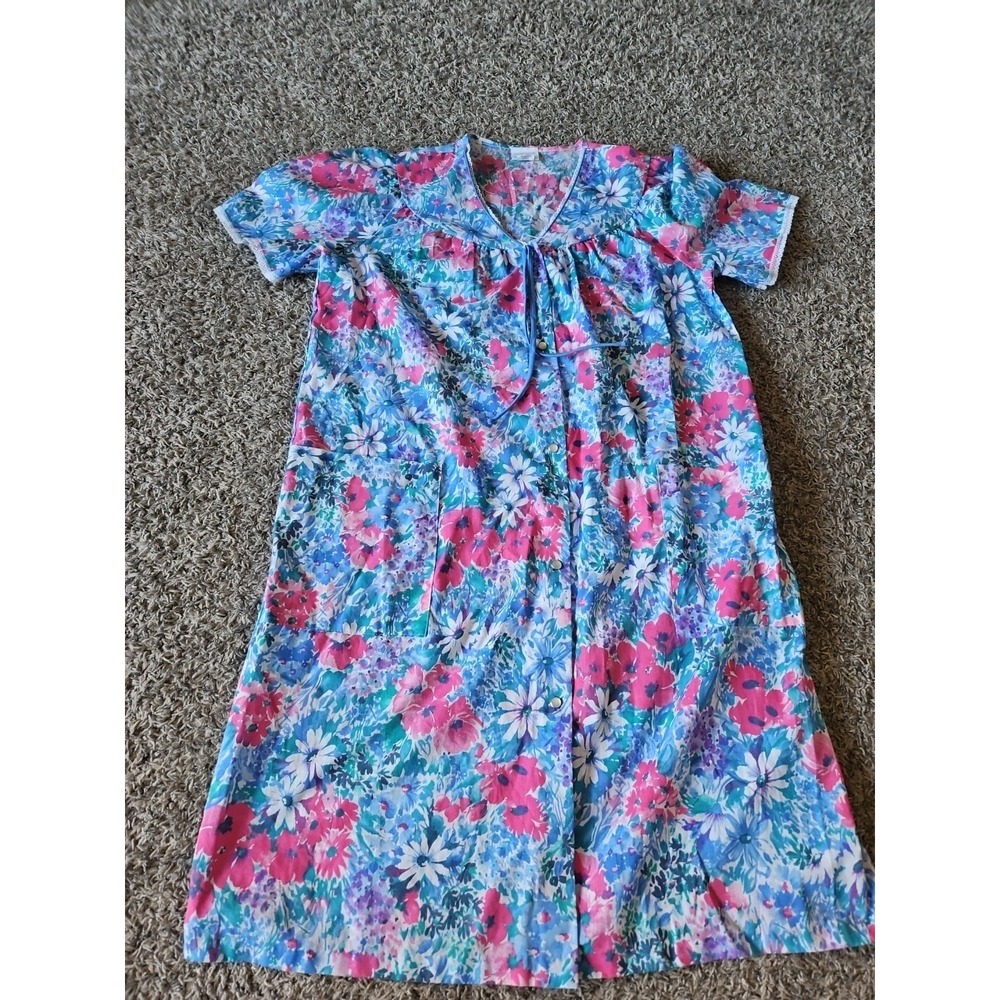 Morning‎ News Vtg Snap Front Housecoat Robe Med Short Sleeve Pockets Pearl Snap